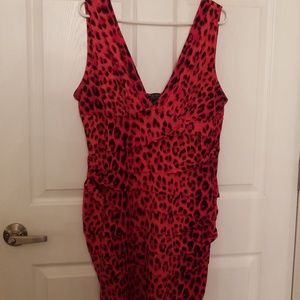 Short red lepord dress